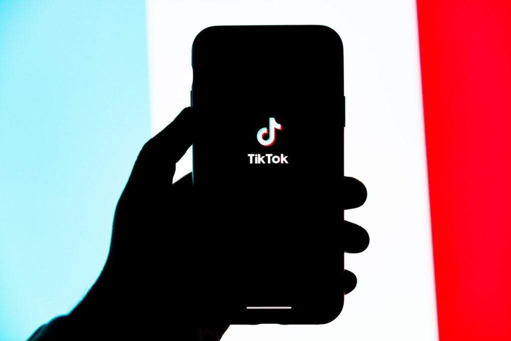 como baixar app no app store sem pedir informacoes de pagamento 2023｜TikTok  Search