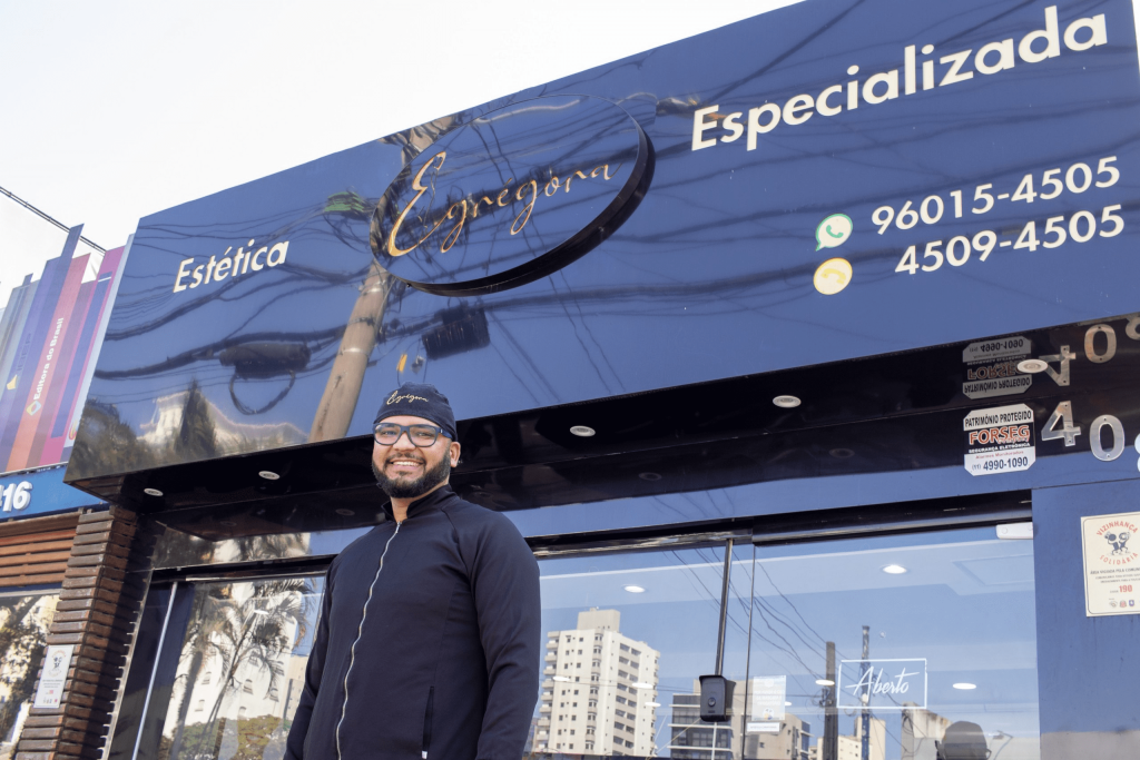 Descubra como a clínica Egrégora economizou mais de R$20 mil com a Cloudia